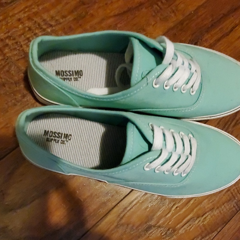 Shoes - Picture 2 of 2